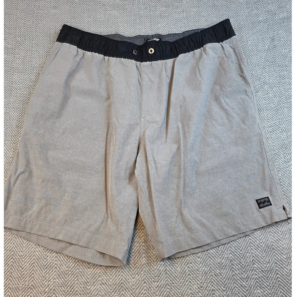 Billabong Recycler Board Shorts Mens Medium Gray Black Elastic Waist Swim Trunks